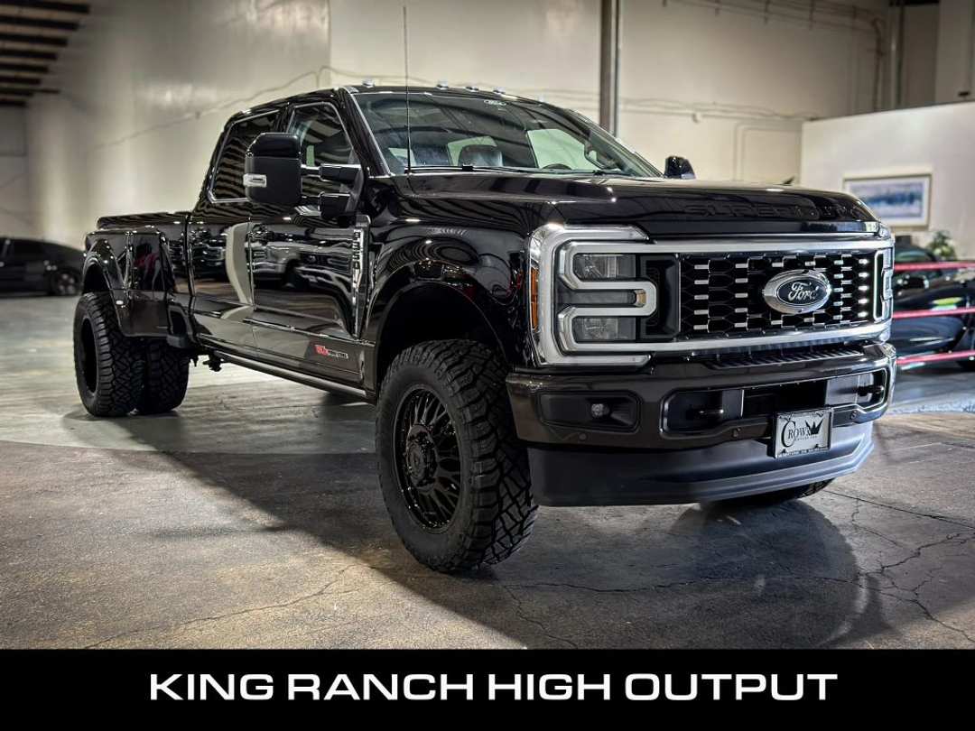 2025 Ford F350 Super Duty Crew King Ranch 8 ft - Image 3