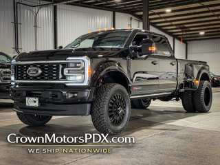 2026 Ford F450 Super Duty Crew Platinum 8 ft